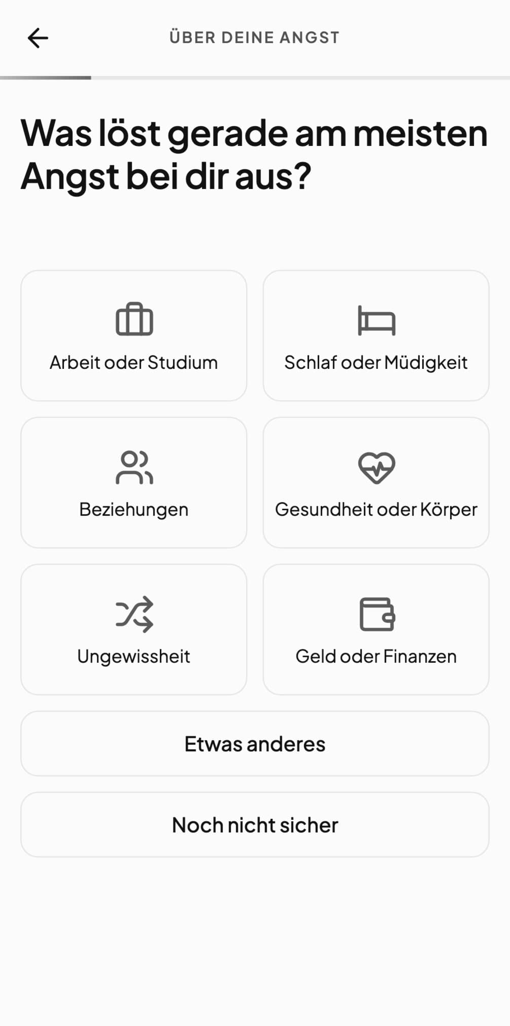 Andy fragt, was gerade die größte Quelle von Angst ist, mit Antworten wie Arbeit, Schlaf, Beziehungen und Geld